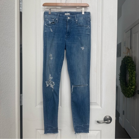 MOTHER Jean Looker Ankle Fray Size 26 Naughty Intentions 26x27.25 blue distress - Picture 10 of 16